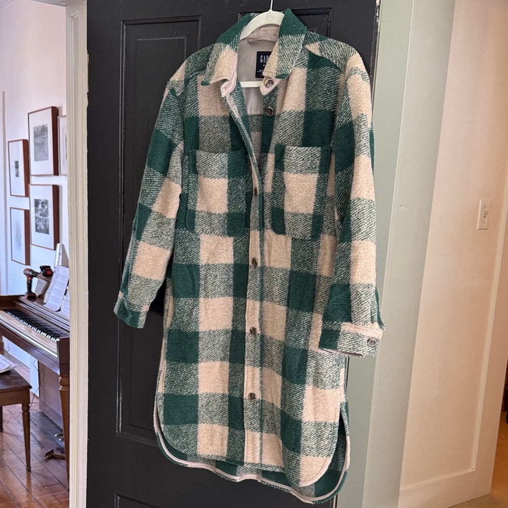 GAP Checkered Green and Cream Shirt Jacket